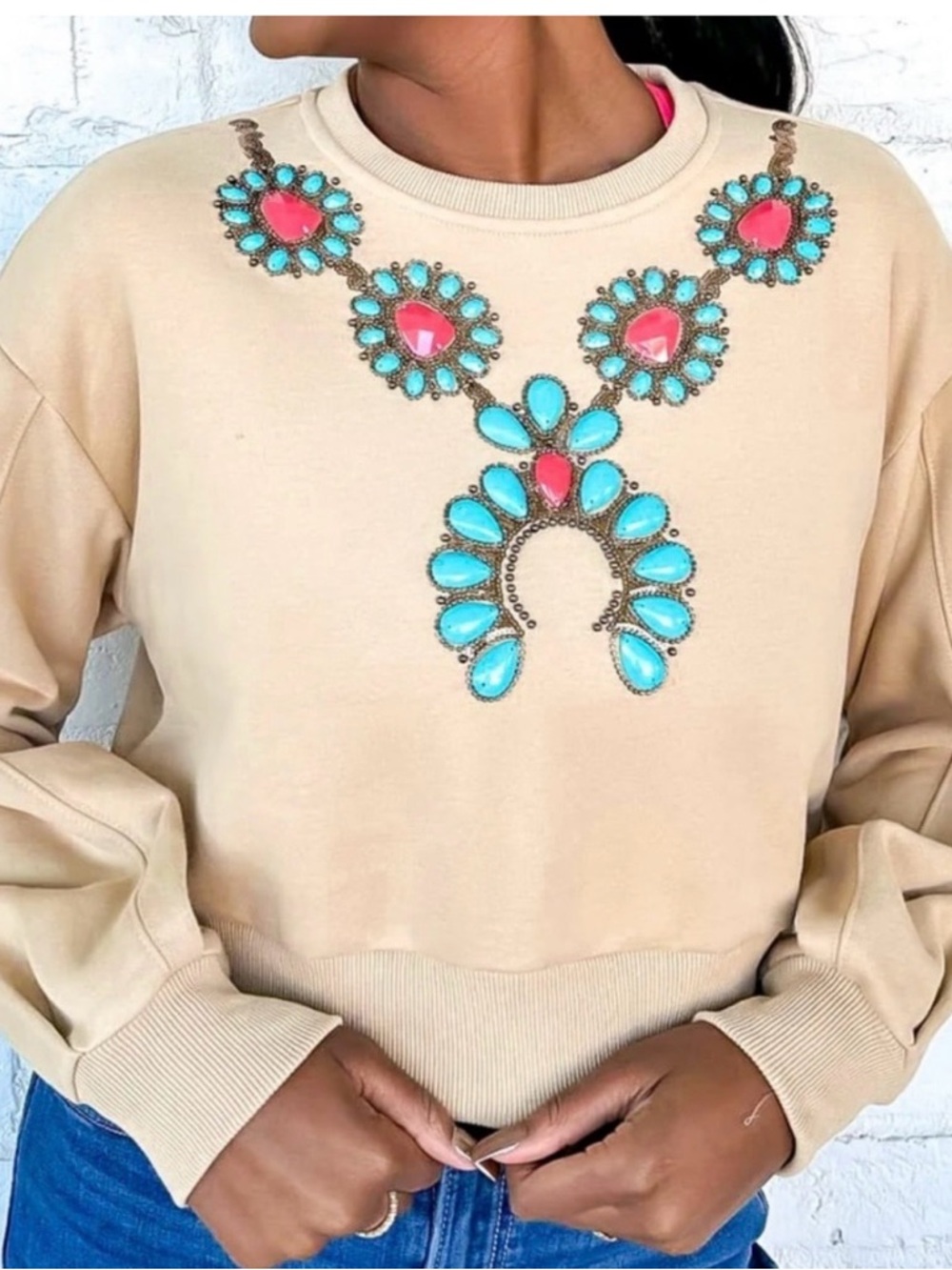 Queen of Sparkles Beige Sweatshirt with Turquoise Necklace Beaded‎ front size M